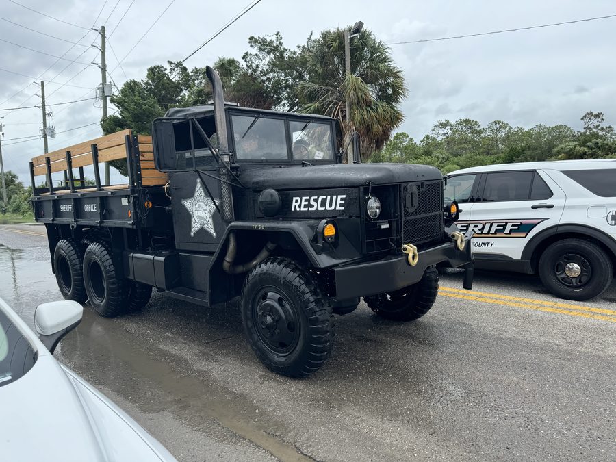 Hurricane response with rescue and sheriff units